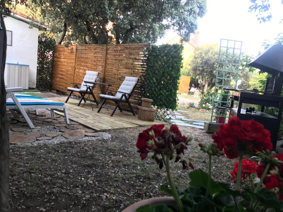Cabana Jara Y Enebro Collado Villalba Esterno foto